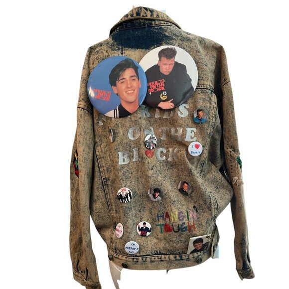 Small Acid Wash Denim Jacket Lot of 26 New Kids on The Block Buttons Donnie Joey - Picture 2 of 16
